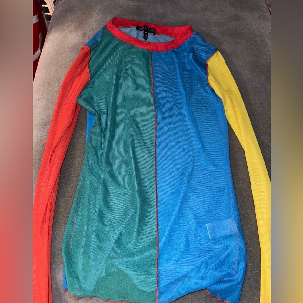 Color Block Mesh Top - Picture 4 of 5
